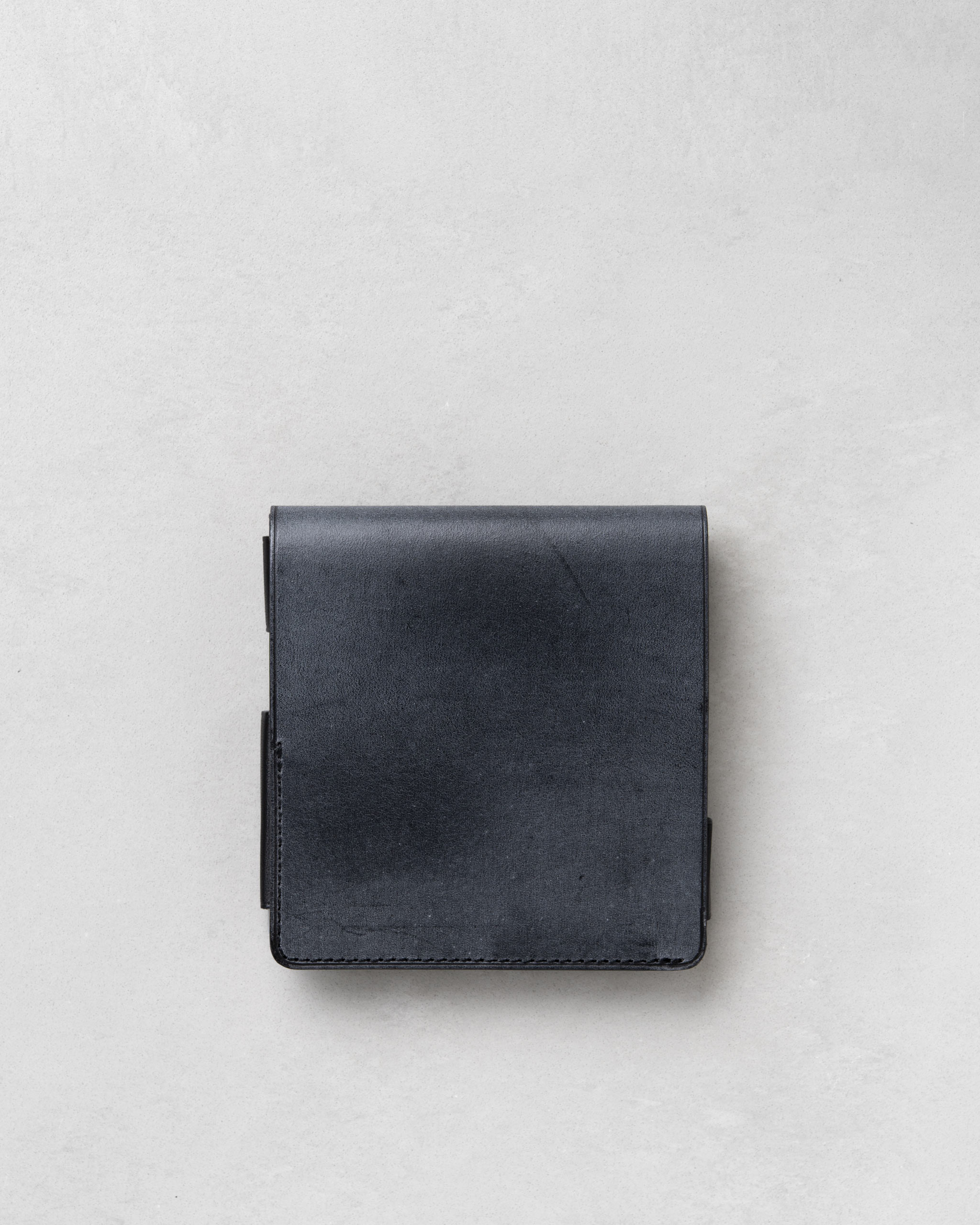 #Color_Misty Black